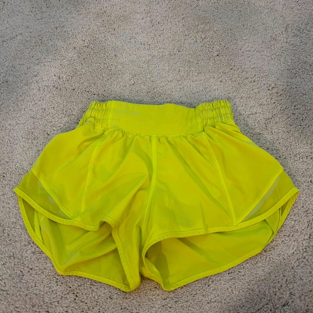LULULEMON, size 2, 2.5 in , color-Electric lemon, low rise
